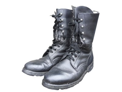 Boots.jpg