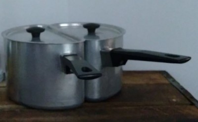 saucepans.JPG